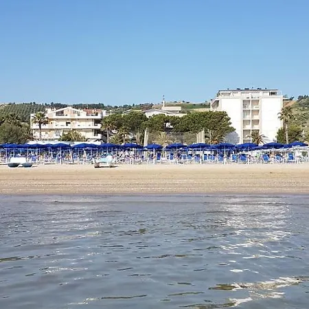 Mono Rosburgo 1 * רוזטו דליי אברוצי