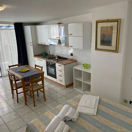 Mono Rosburgo 1 Apartment